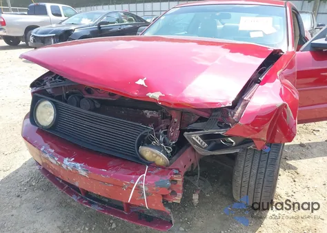 2005 Ford Mustang V6 Deluxe/V6 Premium from USA, damaged, VIN 1ZVFT80N355206237